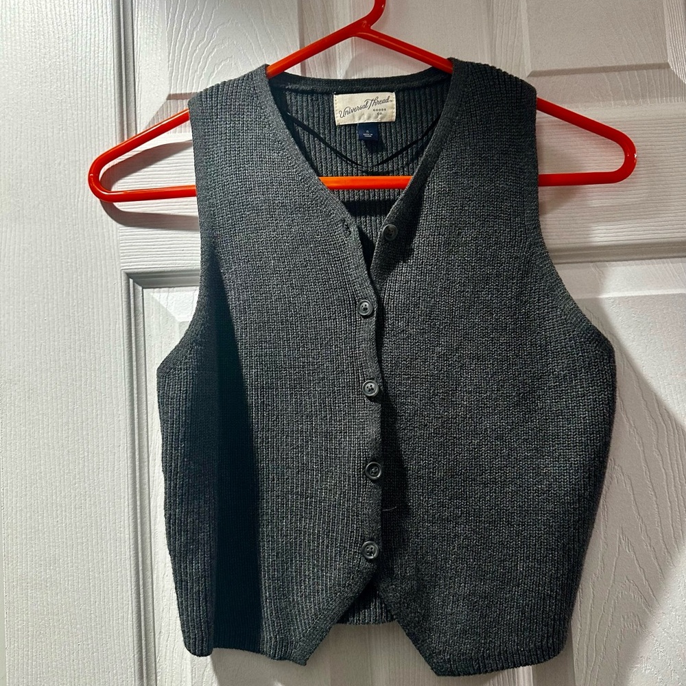 Universal Thread Gray Button-Up Knit Vest